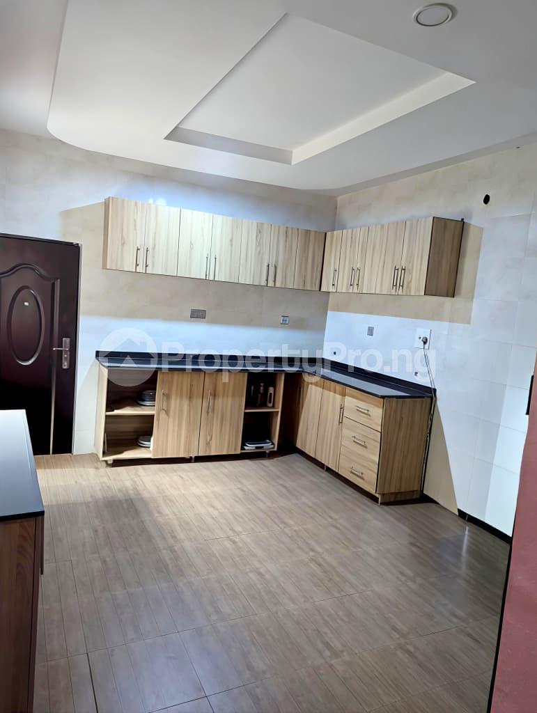 3 bedroom House for rent No 13, Kehinde Adeleke Street Iwo Road Ojoo Express Side Ojoo Ibadan Oyo
