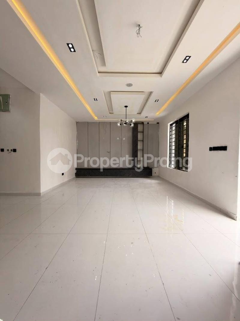 4 bedroom House for sale Lekki Lagos