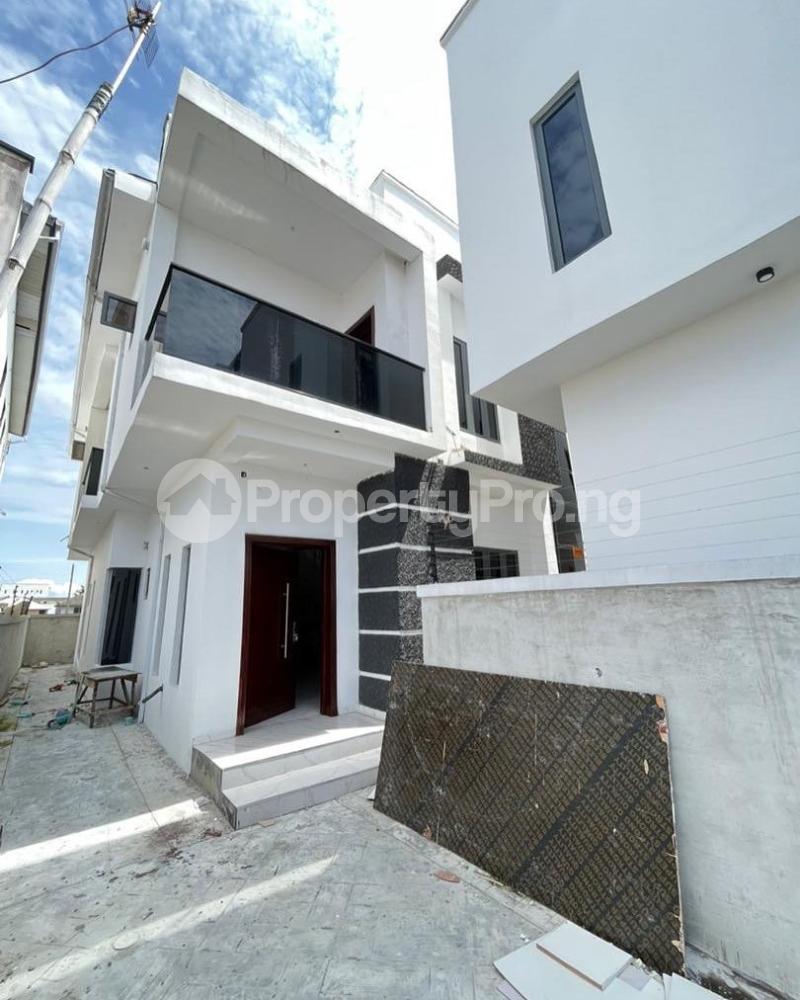 4 bedroom House for sale Ologolo Lekki Lagos