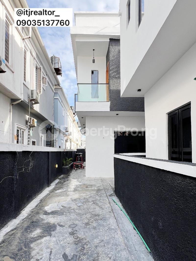 4 bedroom House for sale orchid Lekki Lagos