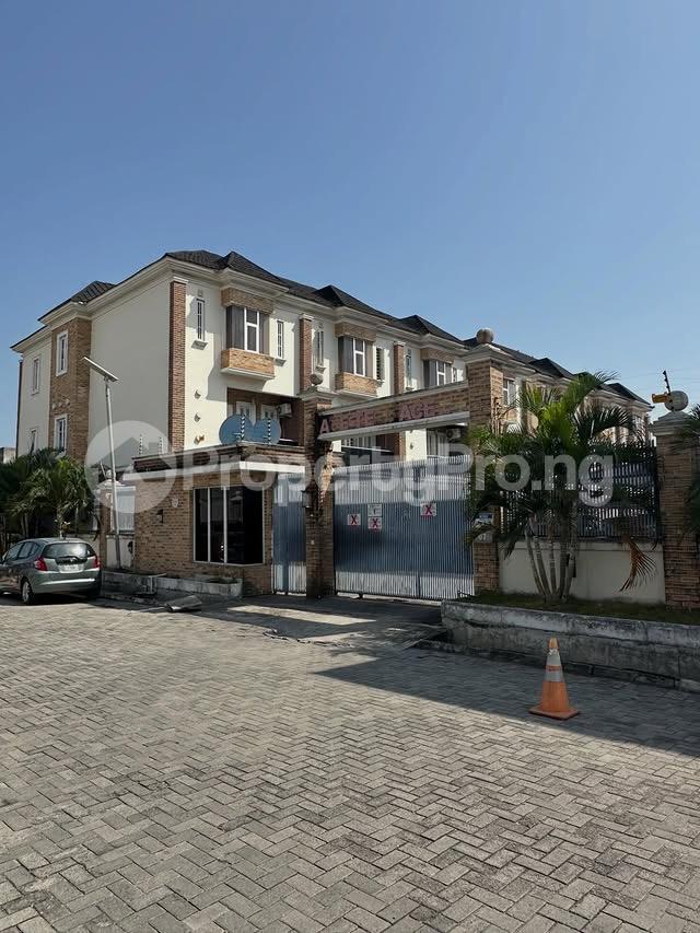4 bedroom House for rent ONIRU Victoria Island Lagos