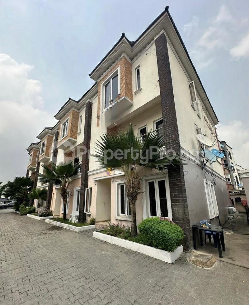 4 bedroom House for sale Osapa london Lekki Lagos