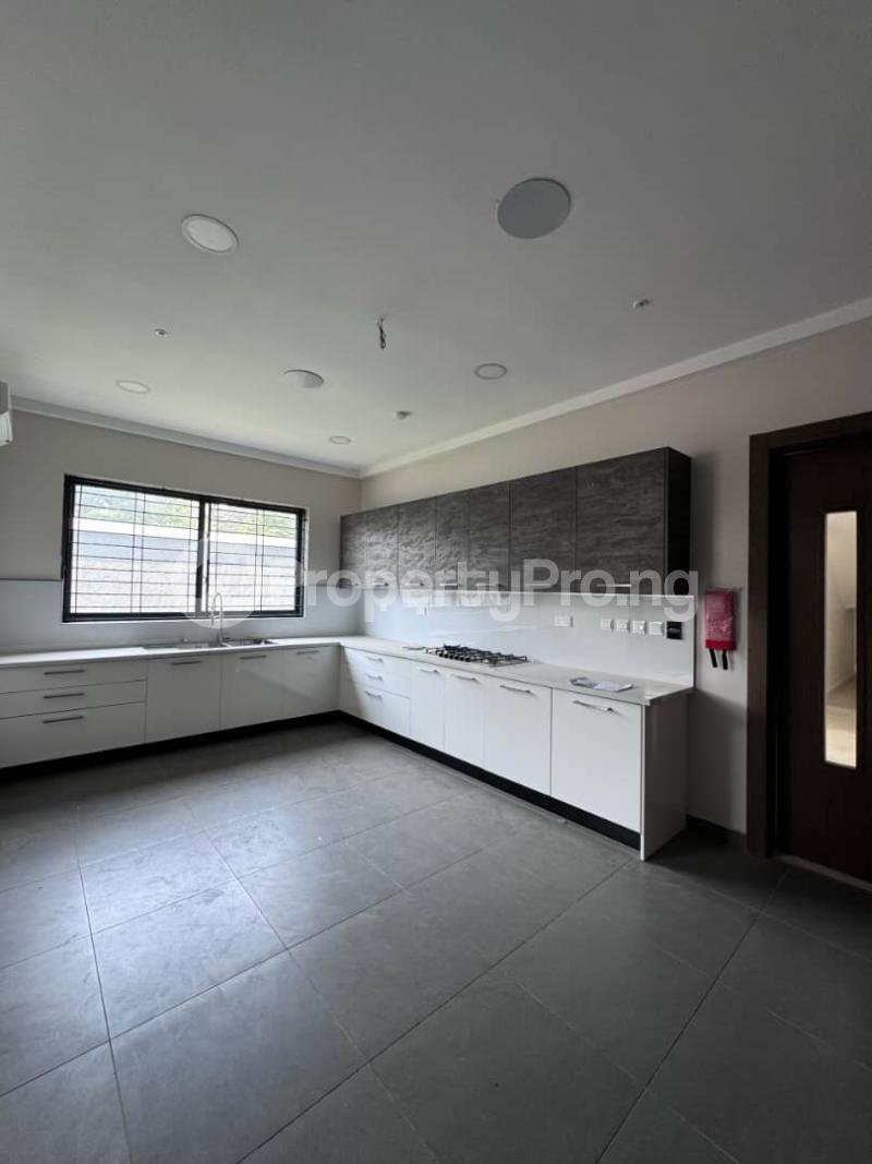 4 bedroom House for sale Banana Island Ikoyi Lagos