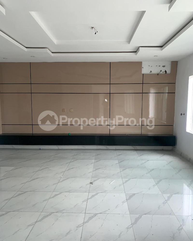4 bedroom House for rent Orchid Road Lekki Lagos