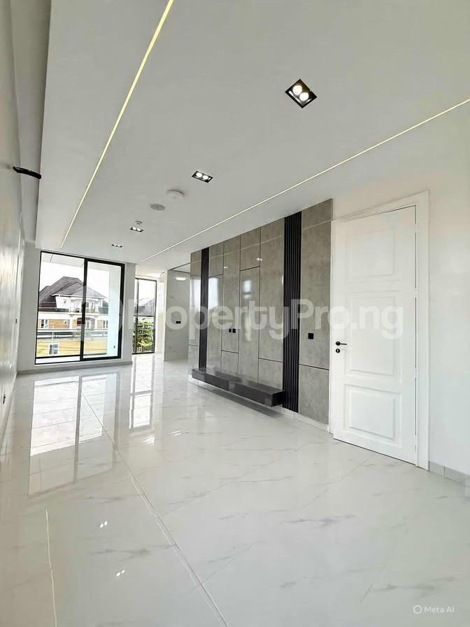 5 bedroom House for sale chevron Lekki Lagos