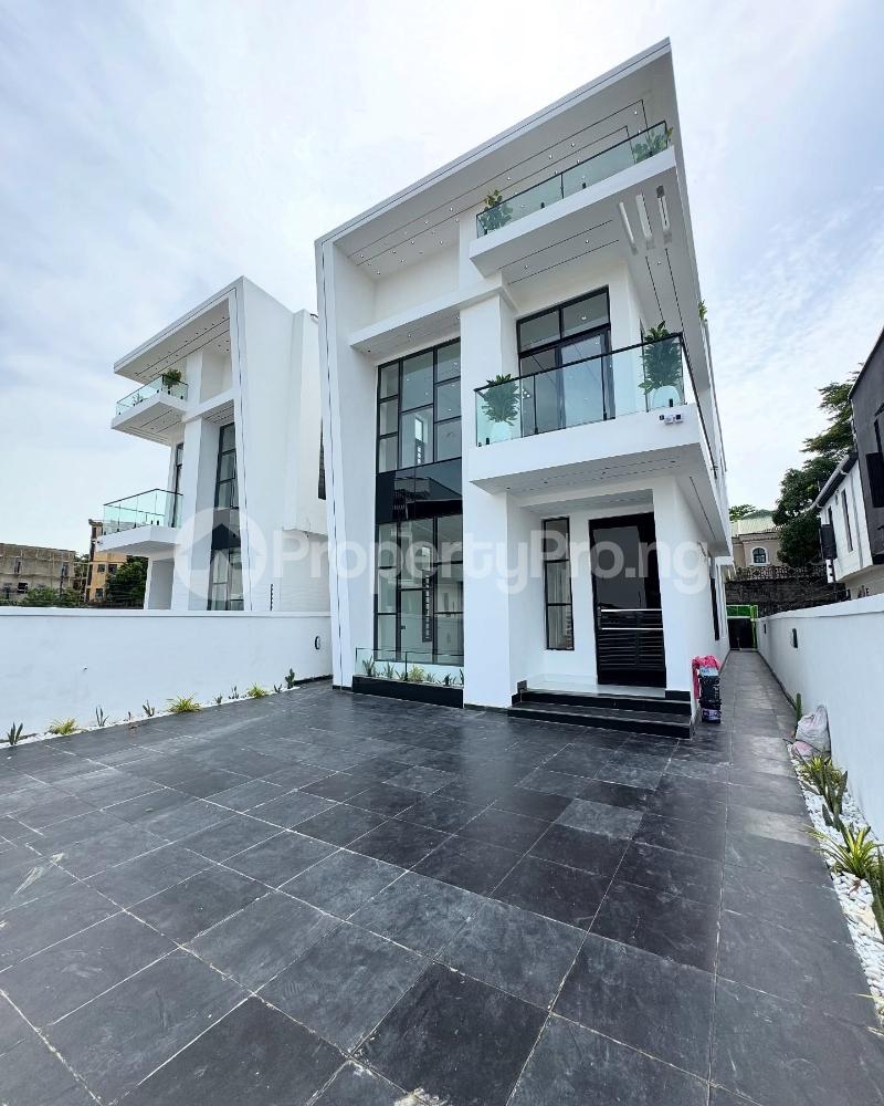 5 bedroom House for sale chevron Lekki Lagos