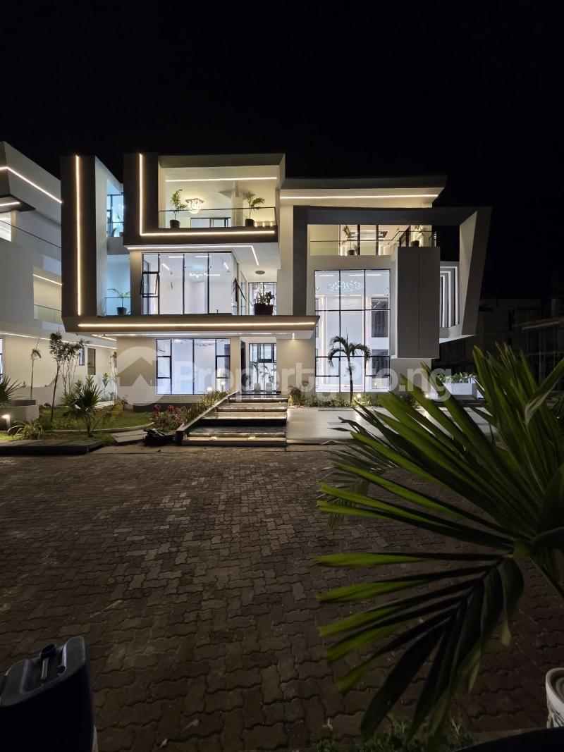 5 bedroom House for sale Osapa london Lekki Lagos