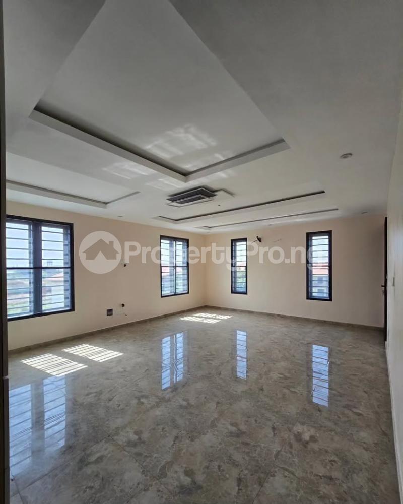 5 bedroom House for sale Osapa london Lekki Lagos