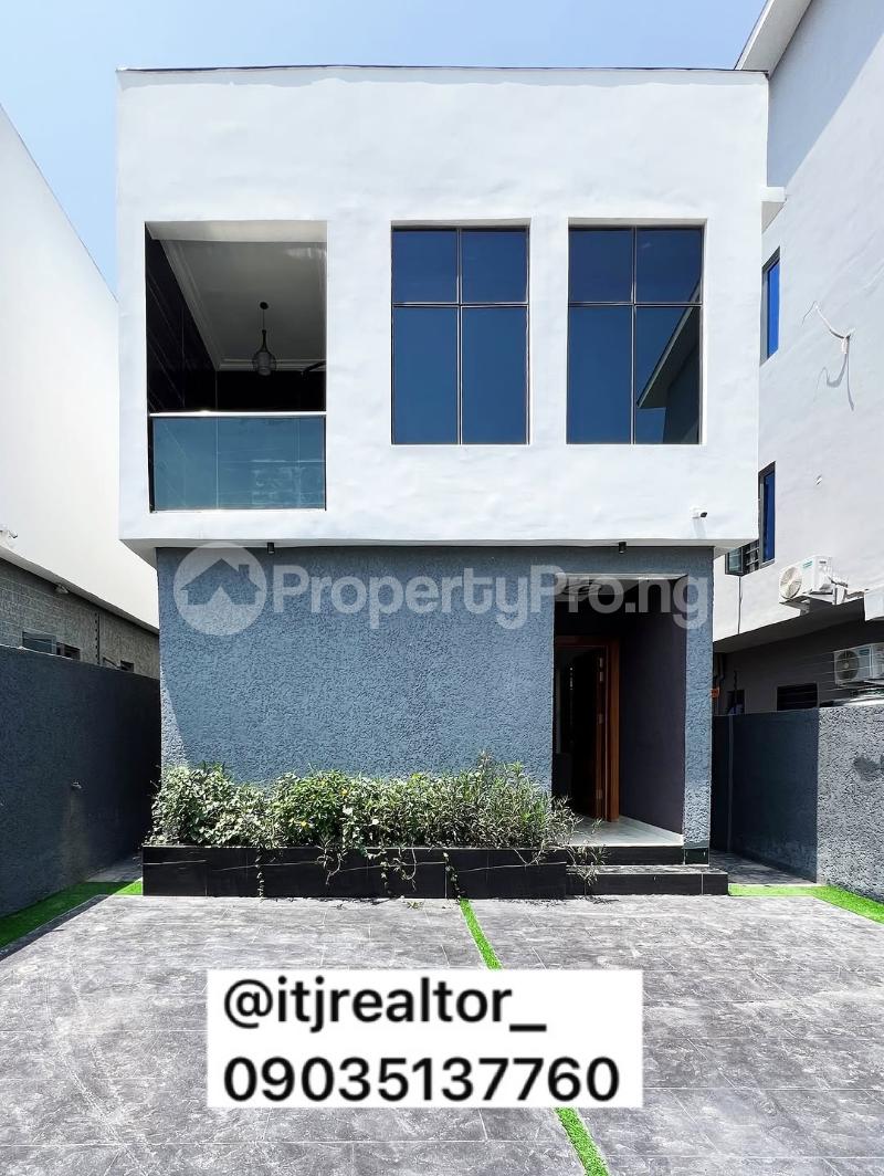 5 bedroom House for sale Ologolo Lekki Lagos