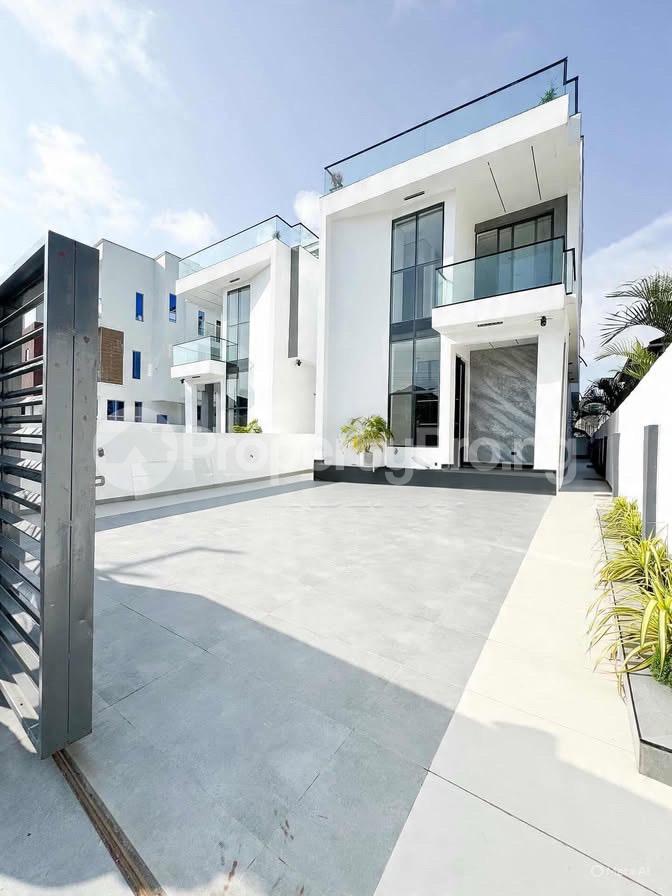 5 bedroom House for sale chevron Lekki Lagos