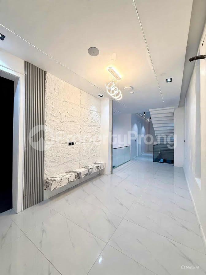 5 bedroom House for sale chevron Lekki Lagos