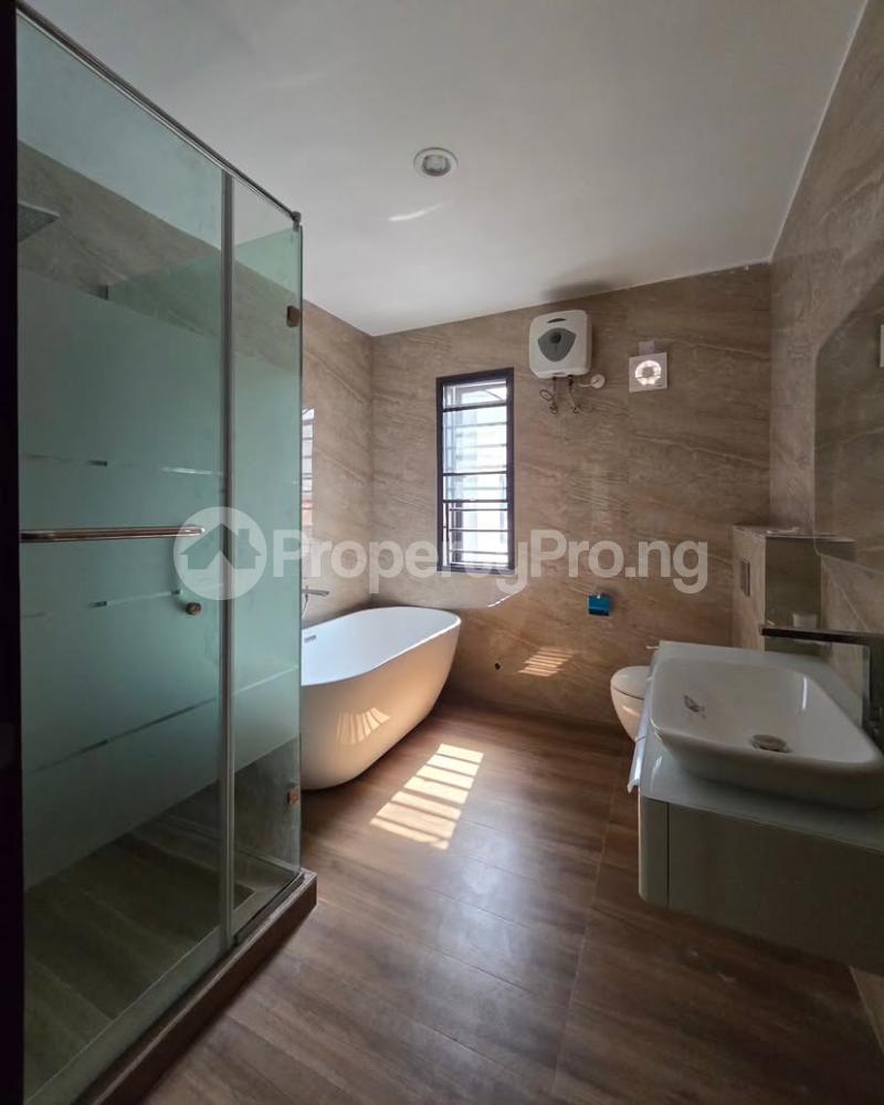 5 bedroom House for sale Osapa london Lekki Lagos