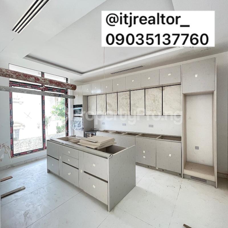 5 bedroom House for sale Ikoyi Lagos