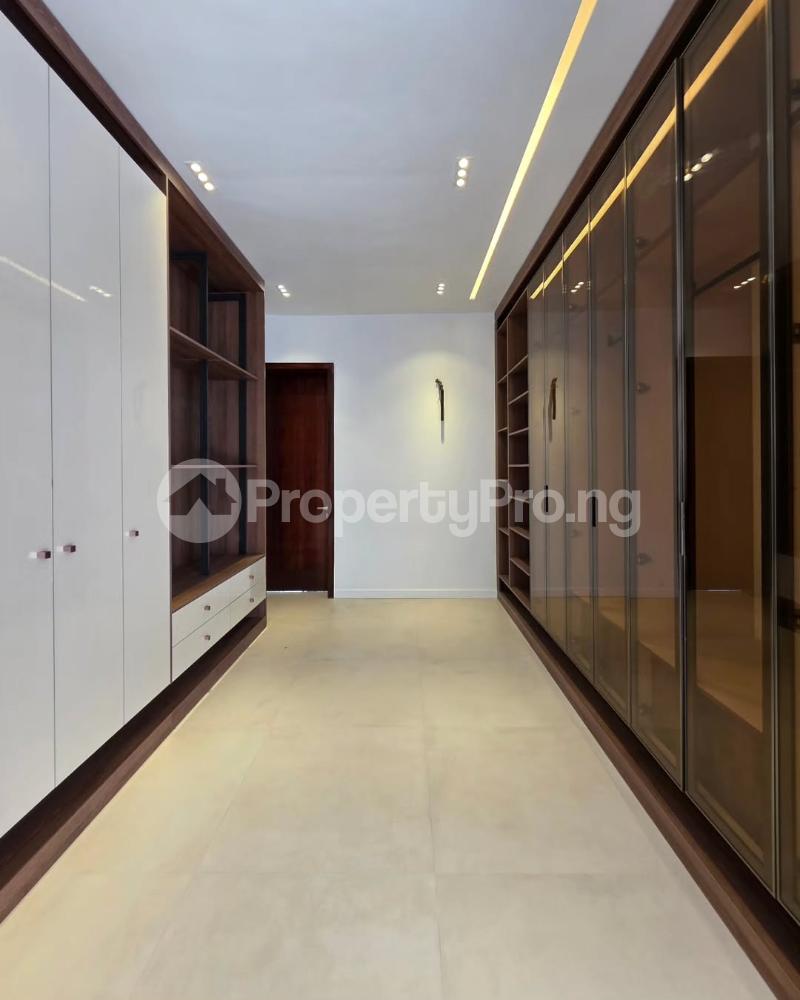 5 bedroom House for sale Osapa london Lekki Lagos