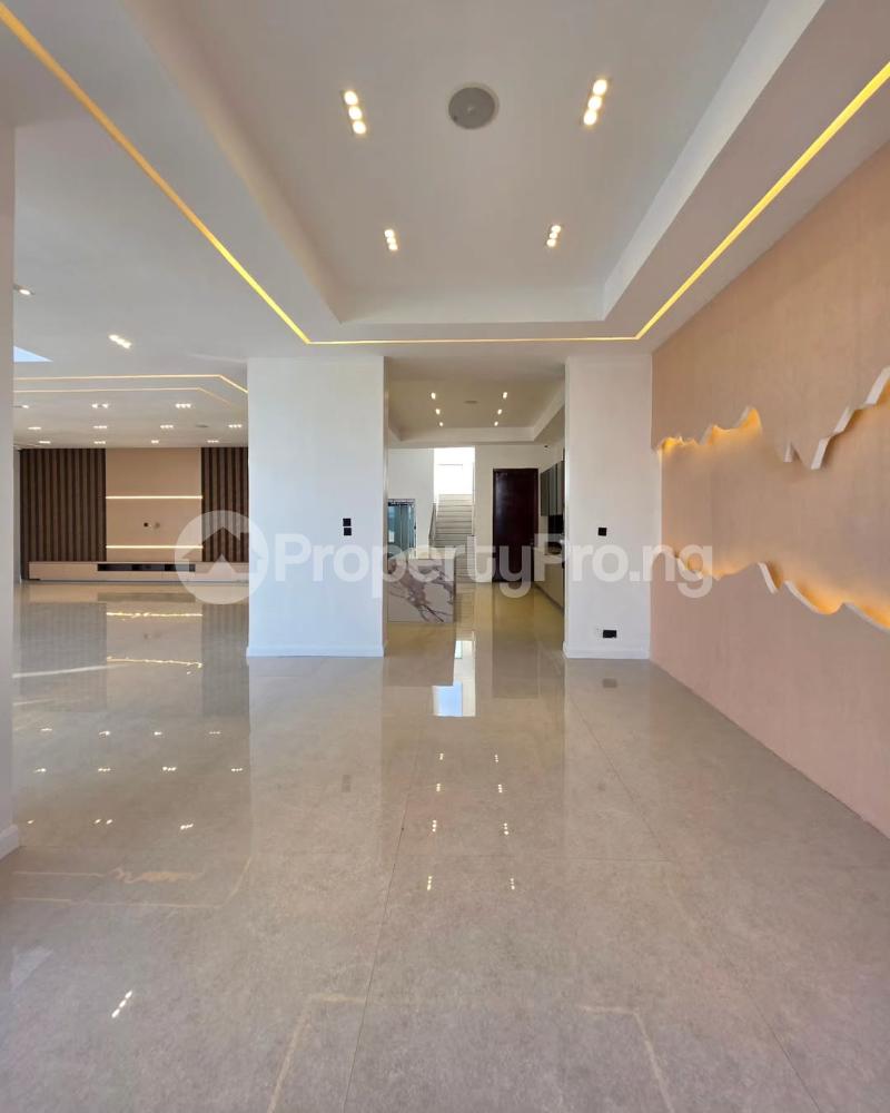 5 bedroom House for sale Osapa london Lekki Lagos