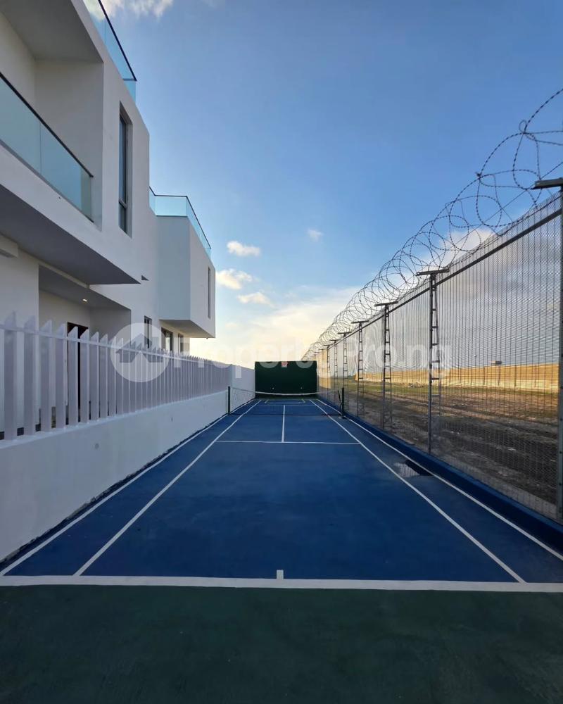 5 bedroom House for sale Osapa london Lekki Lagos