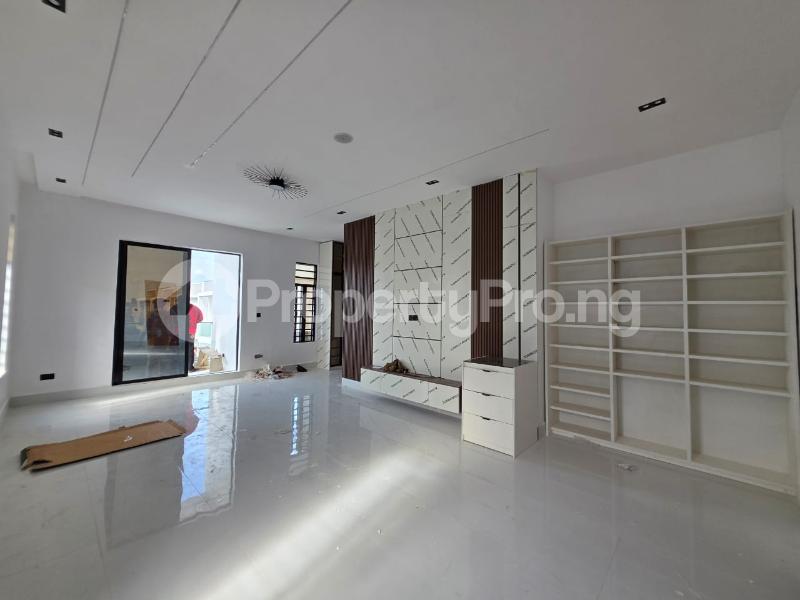 5 bedroom House for sale Thomas estate Ajah Lagos