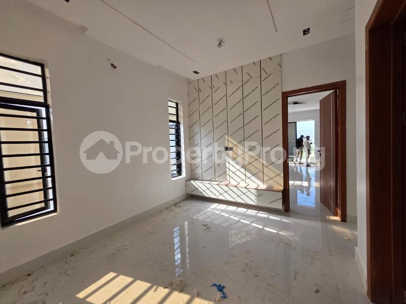 5 bedroom House for sale Thomas estate Ajah Lagos