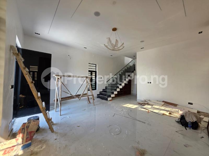 5 bedroom House for sale Thomas estate Ajah Lagos