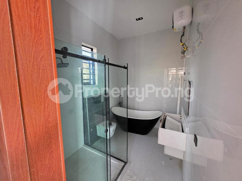 5 bedroom House for sale Thomas estate Ajah Lagos