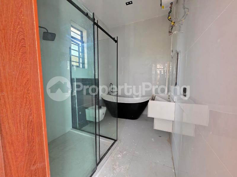 5 bedroom House for sale Thomas estate Ajah Lagos