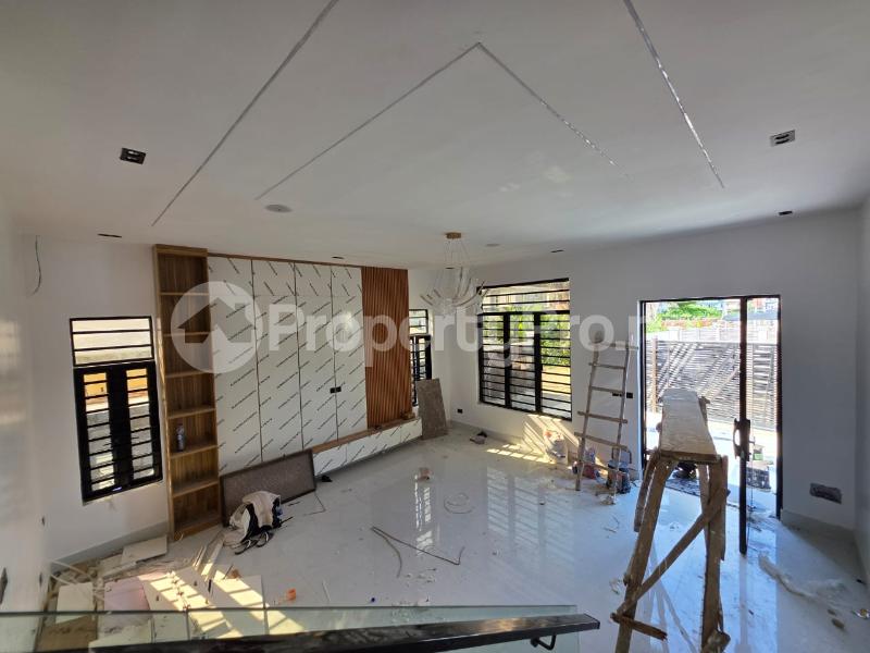 5 bedroom House for sale Thomas estate Ajah Lagos