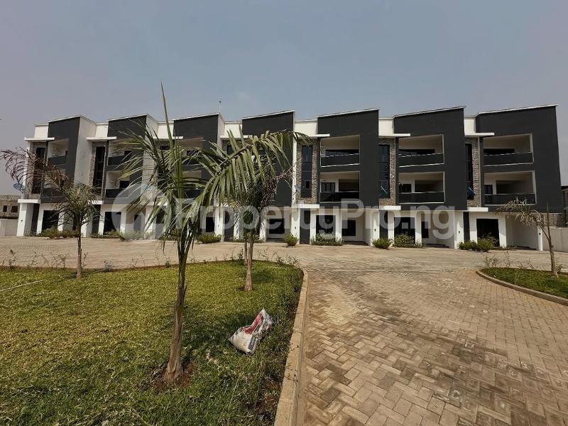 4 bedroom House for sale Life Camp Abuja