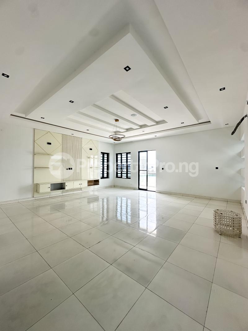 5 bedroom House for sale chevron Lekki Lagos