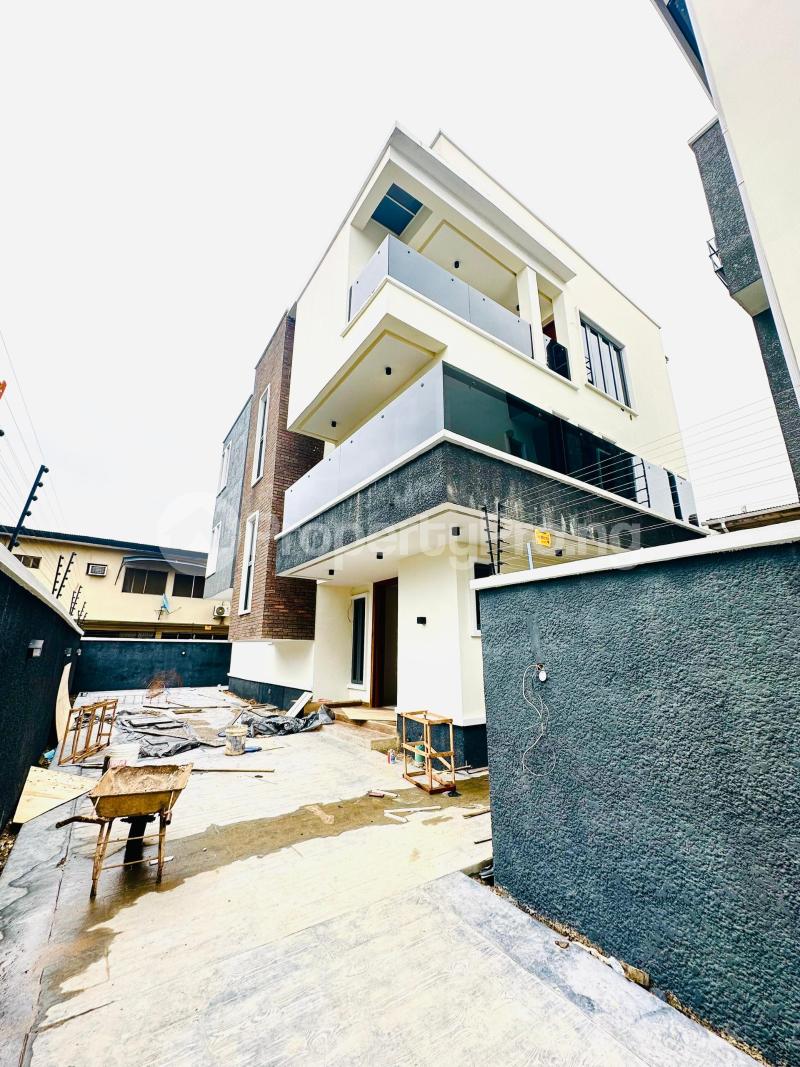 5 bedroom House for sale Adeniyi Jones Ikeja Lagos