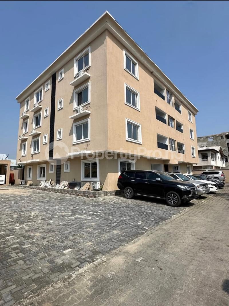 3 bedroom Flat / Apartment for sale Estate Lekki Phase 1 Lekki Lagos
