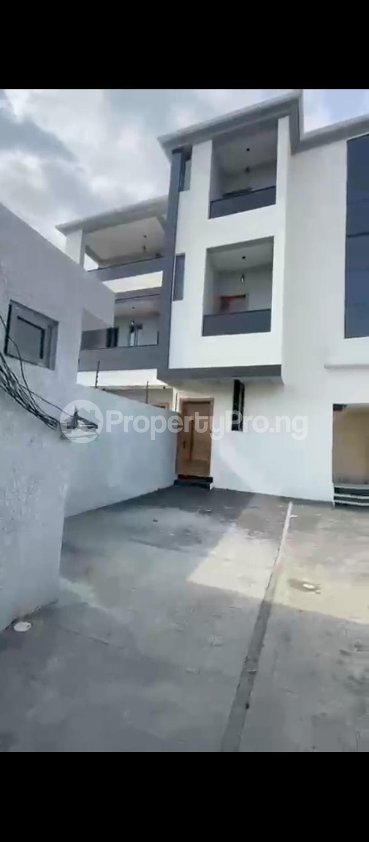3 bedroom Flat / Apartment for sale Admiralty Road Lekki Lagos
