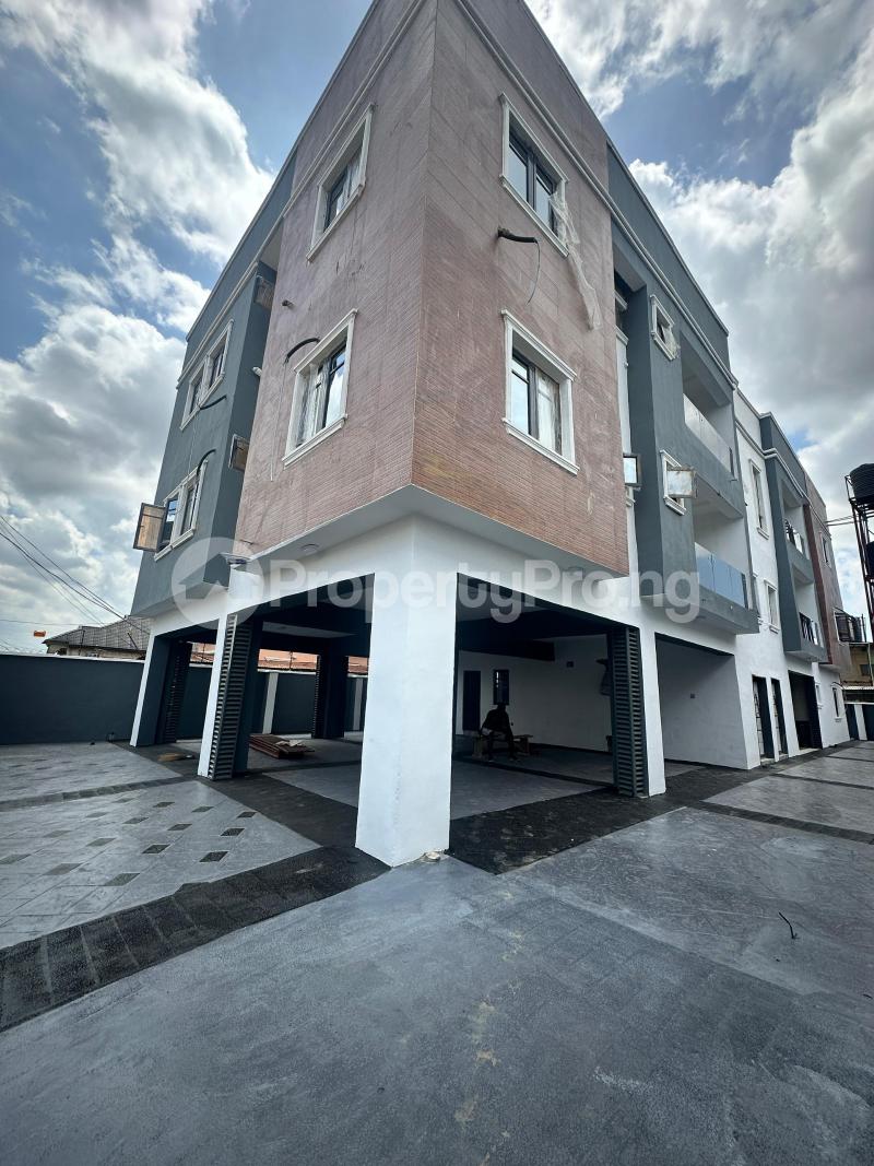 3 bedroom House for sale Off Cmd Road Magodo GRA Phase 1 Ojodu Lagos