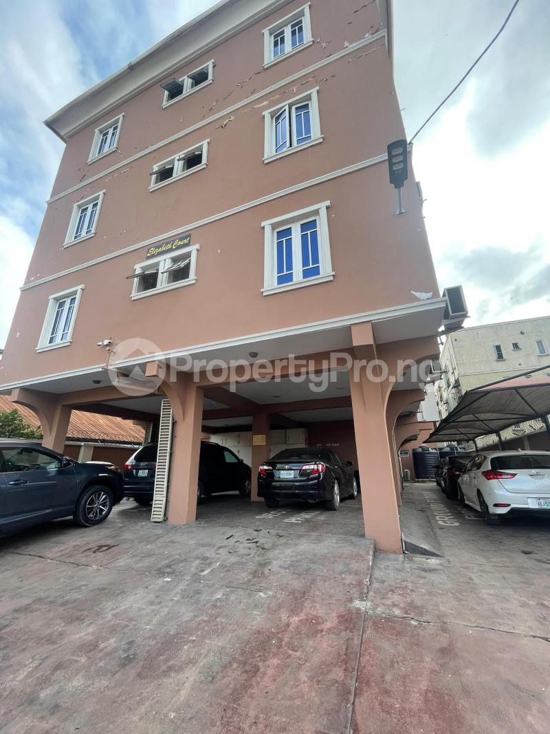 3 bedroom House for rent Alagomeji Yaba Lagos