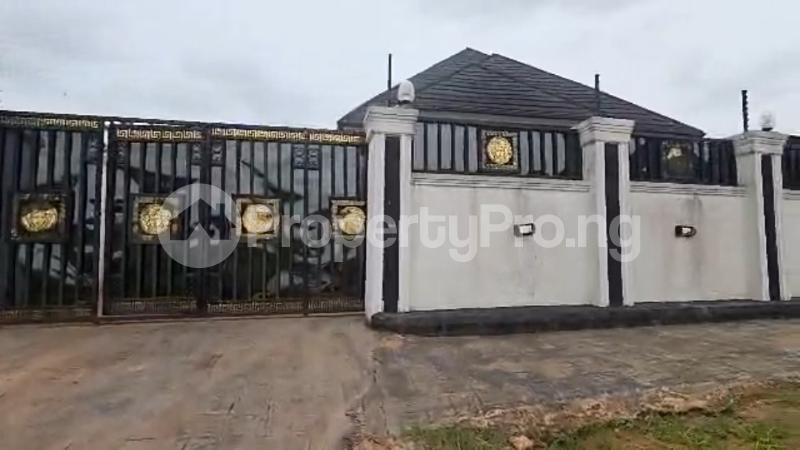House for sale Iguomo, Agbor Road Before The Bypass. Not Far From Tarred Road Central Edo
