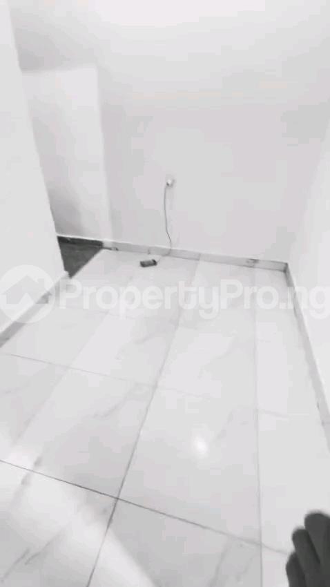 1 bedroom Flat / Apartment for rent Off Market Street, Shomolu, Lagos Shomolu Shomolu Lagos