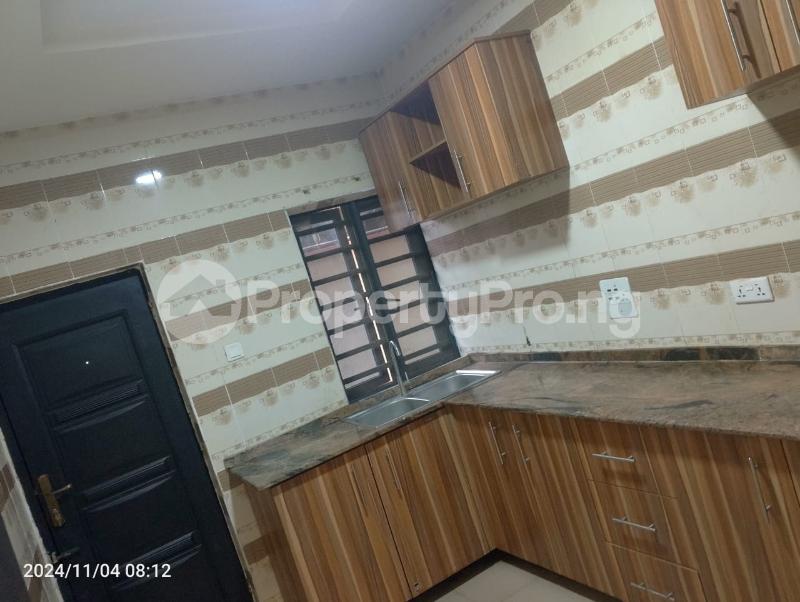 2 bedroom Flat / Apartment for rent Abule-Oja Yaba Lagos