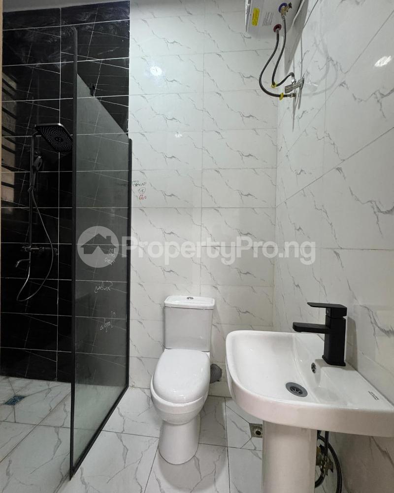 2 bedroom House for sale Ologolo Lekki Lagos