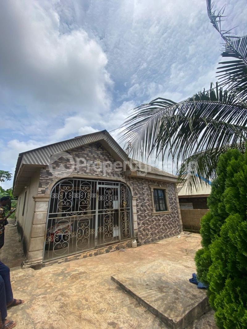 3 bedroom House for sale Fence Bus/stop, Ayetoro Ayobo Ipaja Lagos