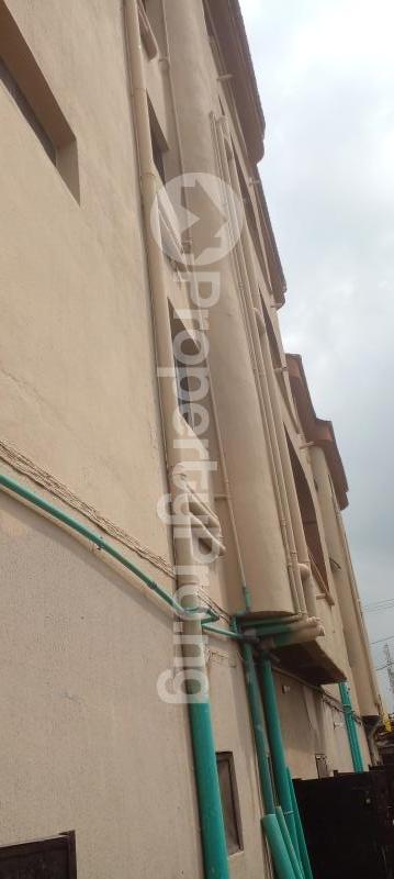 1 bedroom Flat / Apartment for rent By Ijesha Road Ijesha Surulere Lagos