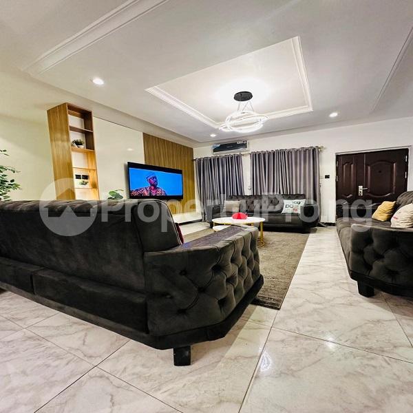 2 bedroom Flat / Apartment for shortlet Jahi Abuja