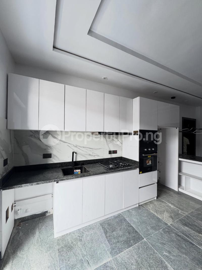 2 bedroom Flat / Apartment for rent The Property Located Within A Good Neighborhood Ikate Lekki Lagos