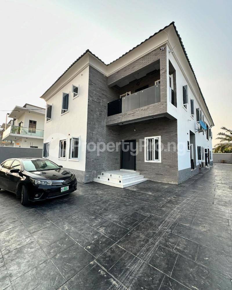 3 bedroom Flat / Apartment for rent  Abraham adesanya estate Ajah Lagos