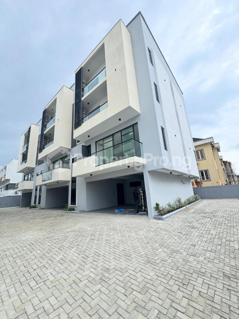 4 bedroom House for rent The Property Located Within A Good Neighborhood Lekki Phase 1 Lekki Lagos
