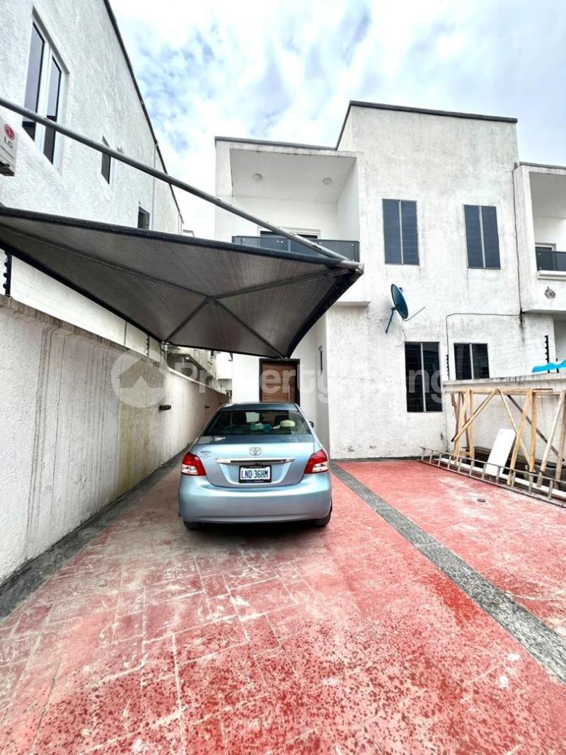 4 bedroom House for rent Ikota Lekki Lagos
