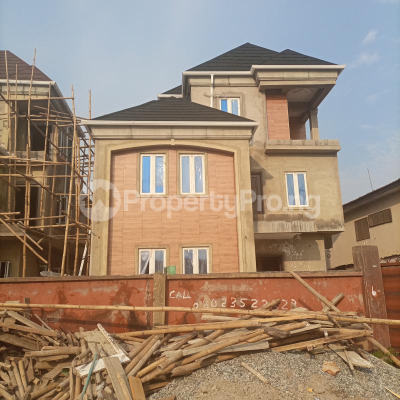 4 bedroom House for sale In An Estate Off College Road, Ogba Ikeja Ifako-ogba Ogba Lagos