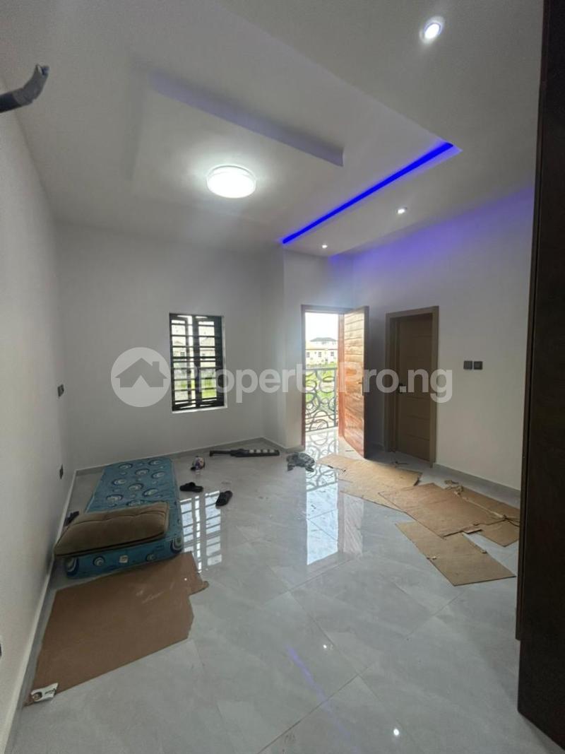 Flat / Apartment for rent Osapa london Lekki Lagos