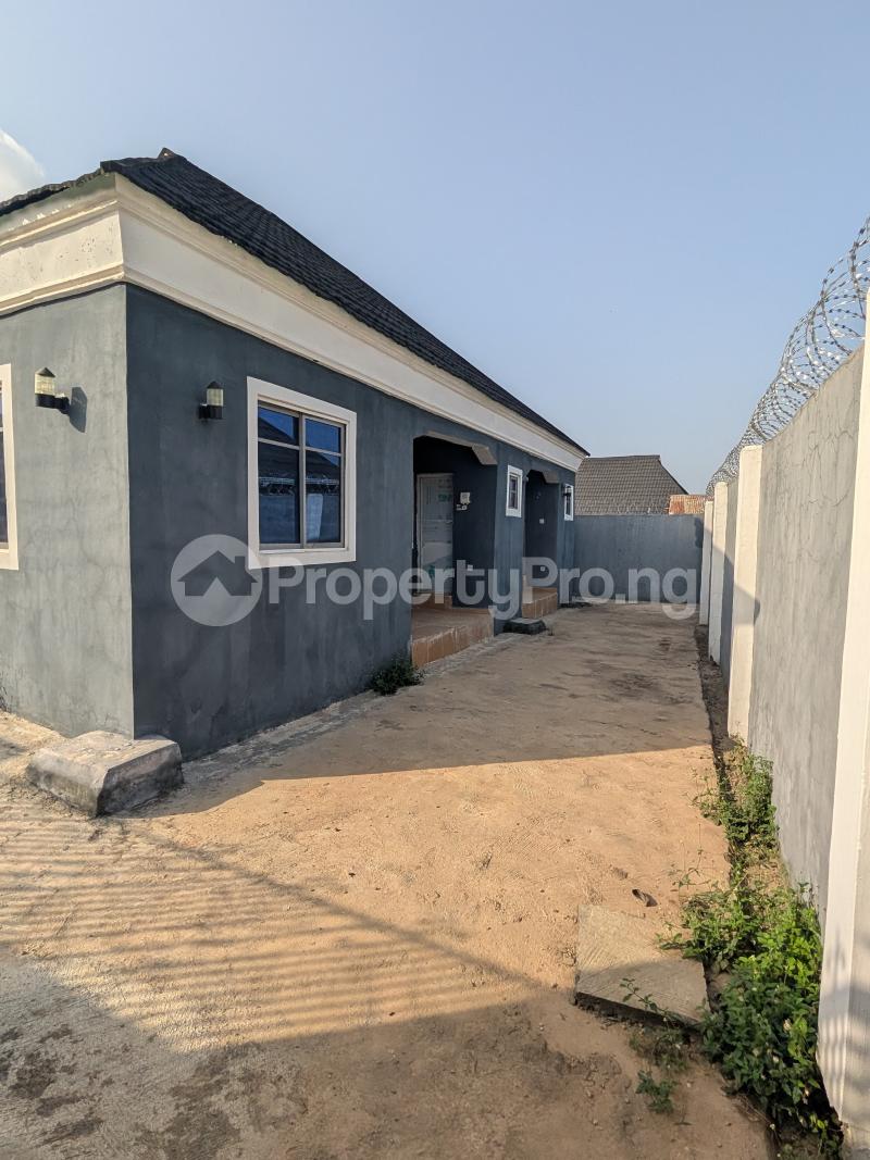 3 bedroom House for sale Ifesowapo Estate, Opposite Wisdom Estate Akobo Ibadan Oyo