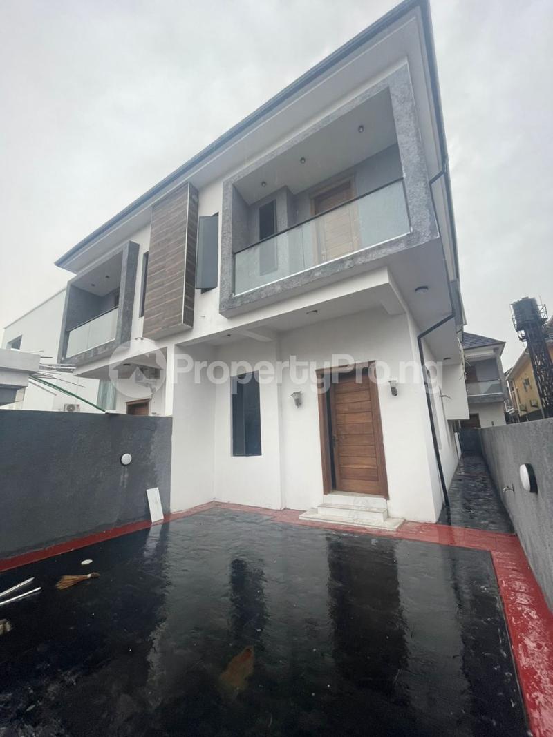 4 bedroom House for sale chevron Lekki Lagos