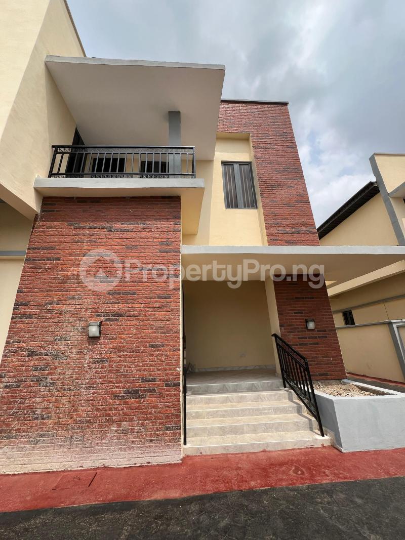 3 bedroom House for sale Plantation Estate, Queen School Road Oluyole Oluyole Estate Ibadan Oyo