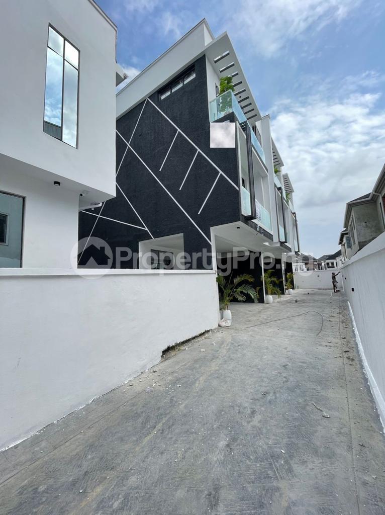 4 bedroom House for sale Ikota Lekki Lagos